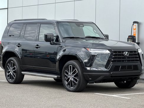 Used 2025 Lexus GX 550 w/ Accessory Package (Z1) AWD/4WD image 7