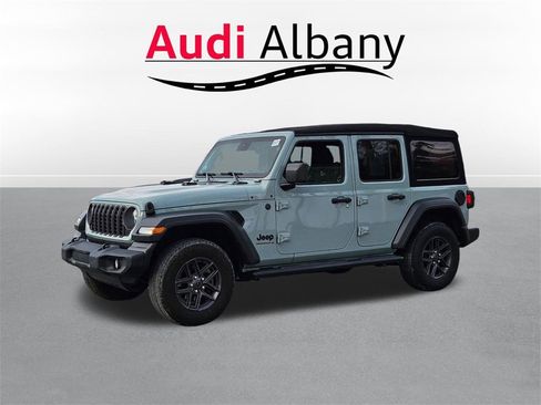 Used 2024 Jeep Wrangler Sport S image 6