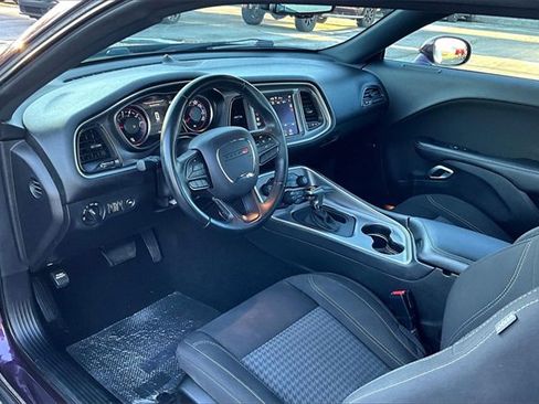 Used 2020 Dodge Challenger SXT image 14