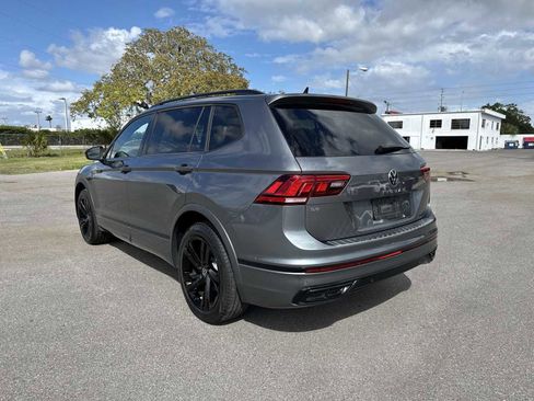 Used 2024 Volkswagen Tiguan SE R-Line image 4