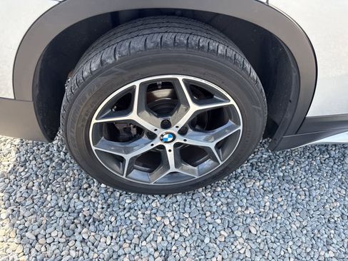Used 2018 BMW X1 sDrive28i FWD image 16