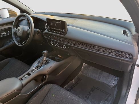 Used 2024 Honda HR-V Sport image 27