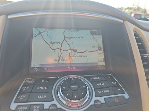 Used 2015 INFINITI QX50 Journey w/ Premium Package image 22