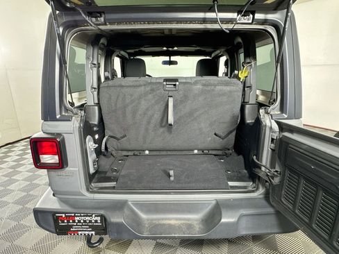 Used 2019 Jeep Wrangler Sport AWD/4WD image 24