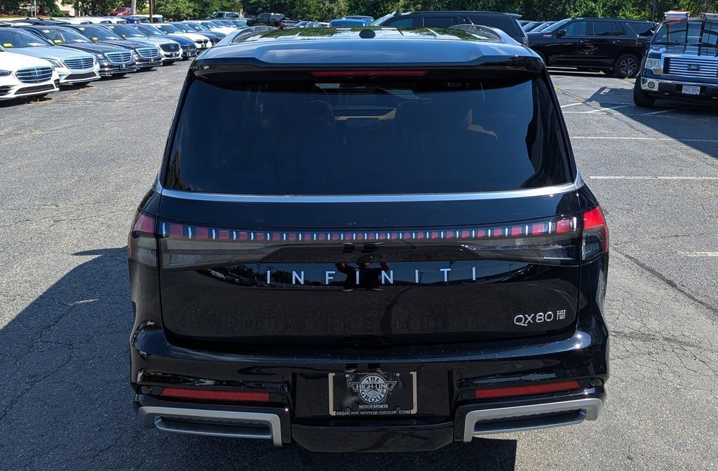 Used 2025 INFINITI QX80 Luxe AWD/4WD image 8