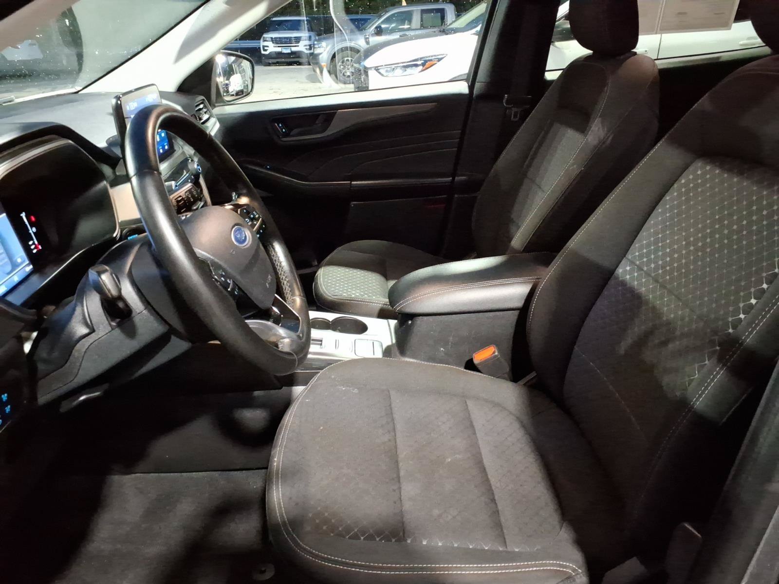 Certified 2023 Ford Escape Active w/ Cold Weather Package FWD image 11