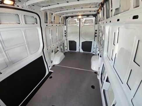 New 2026 Mercedes-Benz Sprinter 2500 image 10