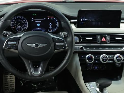 Used 2022 Genesis G70 3.3T RWD image 12