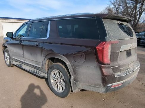 Used 2023 GMC Yukon XL SLT image 10