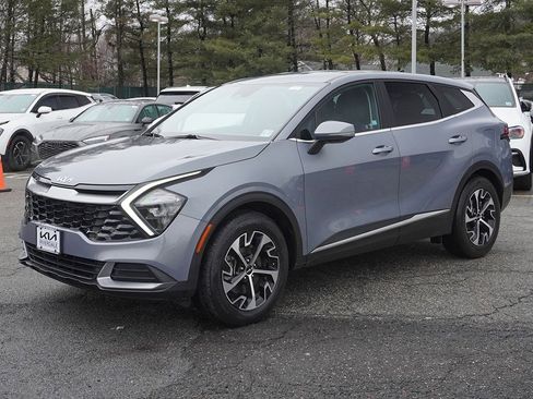 Used 2023 Kia Sportage EX image 8