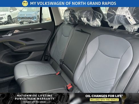 New 2026 Volkswagen Tiguan SE image 15