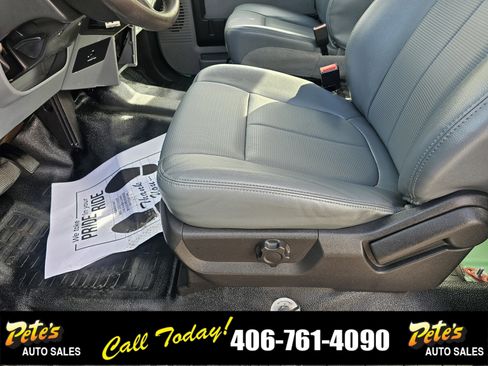 Used 2013 Ford F550 4x4 SuperCab Super Duty w/ Payload Upgrade Pkg image 16