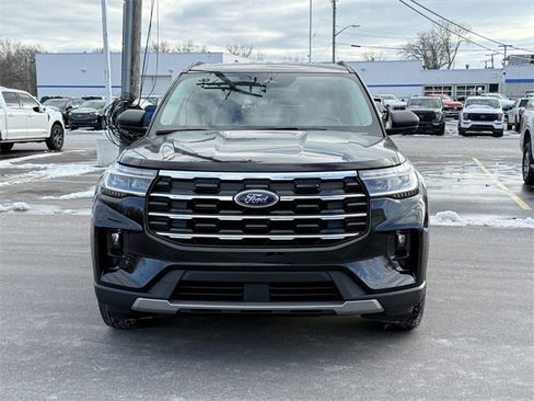 New 2026 Ford Explorer Active w/ Active Comfort Package image 2
