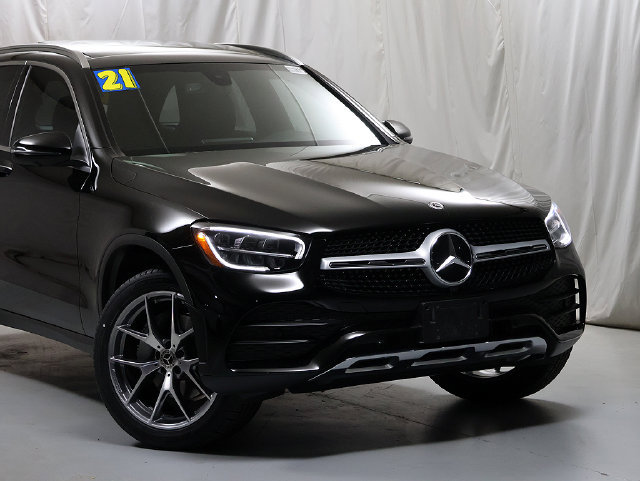 Used 2021 Mercedes-Benz GLC 300 4MATIC image 2