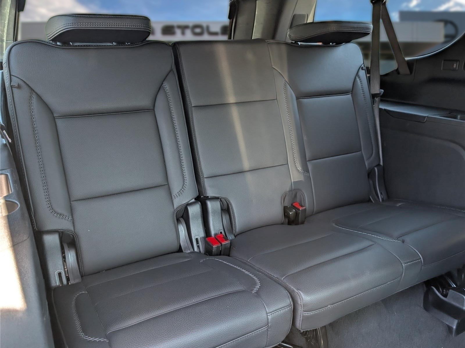Used 2025 GMC Yukon XL Denali AWD/4WD image 13