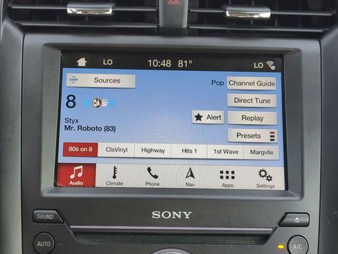 Used 2017 Ford Fusion Energi Titanium FWD image 18