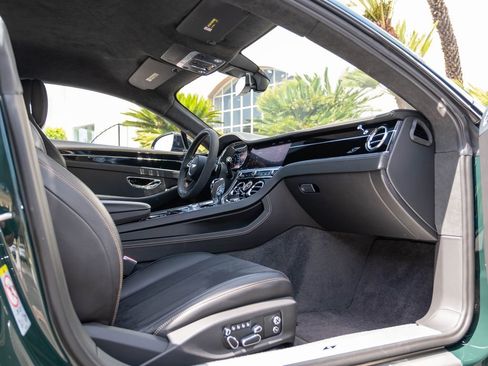 Used 2023 Bentley Continental GT V8 AWD/4WD image 2