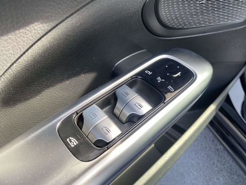 Used 2022 Mercedes-Benz C 300 Sedan image 19