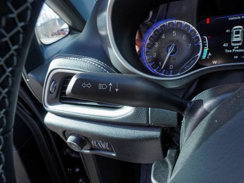 New 2026 Chrysler Pacifica Select image 23