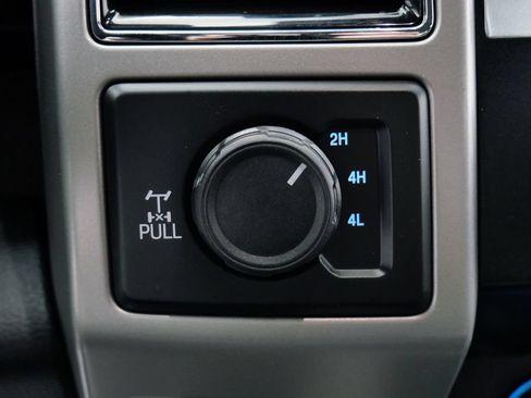 Used 2020 Ford F350 Lariat w/ Chrome Package AWD/4WD image 30