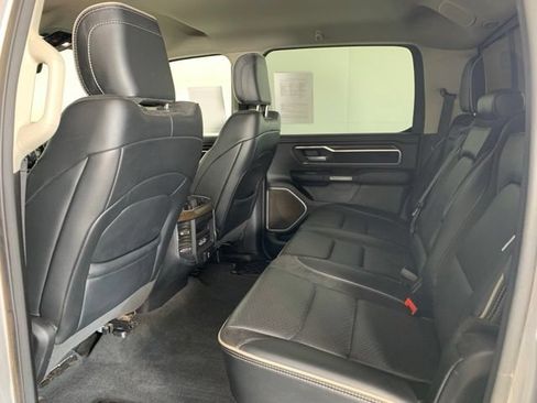 Used 2022 RAM 1500 Laramie AWD/4WD image 6