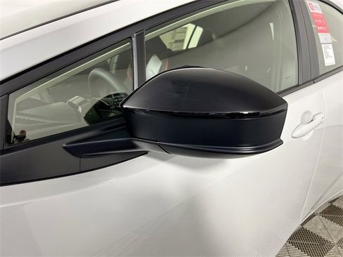 New 2026 Toyota Prius Plug-In Hybrid image 10