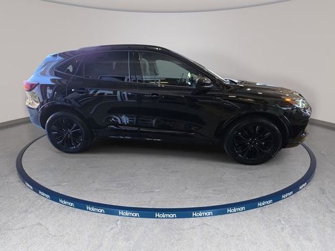Certified 2023 Ford Escape ST-Line Elite AWD/4WD image 4