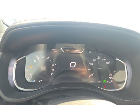 Used 2025 RAM 1500 Laramie w/ Night Edition AWD/4WD image 15
