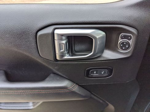 Used 2023 Jeep Gladiator Mojave w/ LED Lighting Group AWD/4WD image 15