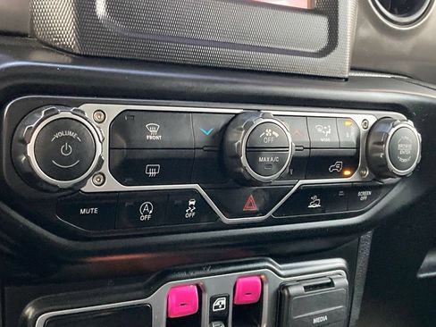 Used 2023 Jeep Wrangler Unlimited Sport AWD/4WD image 26