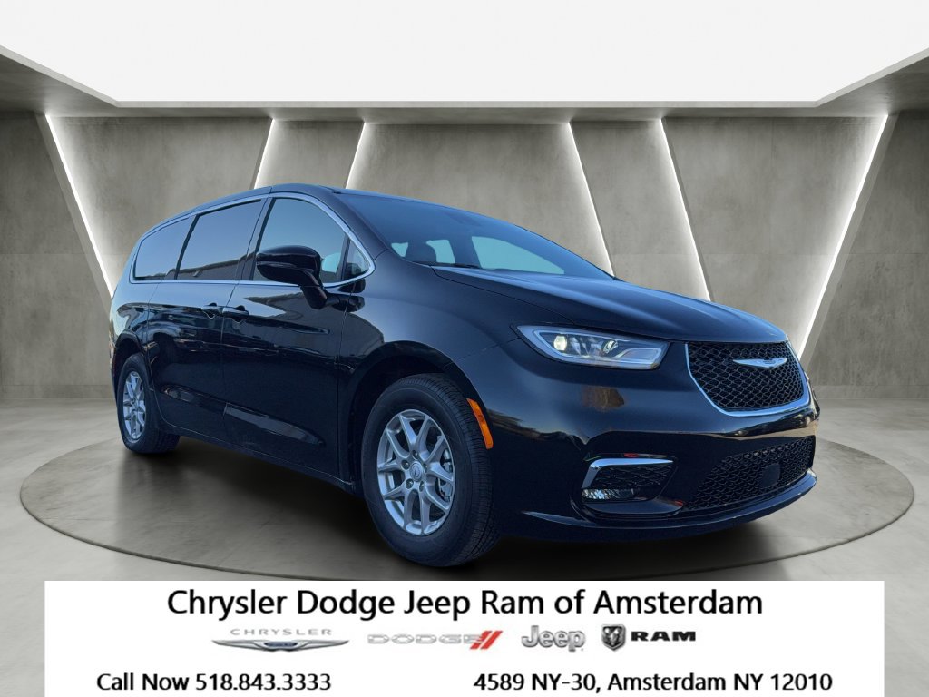 Used 2026 Chrysler Pacifica Select FWD image 1
