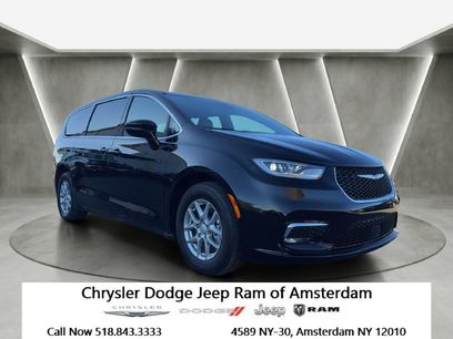 Used 2026 Chrysler Pacifica Select