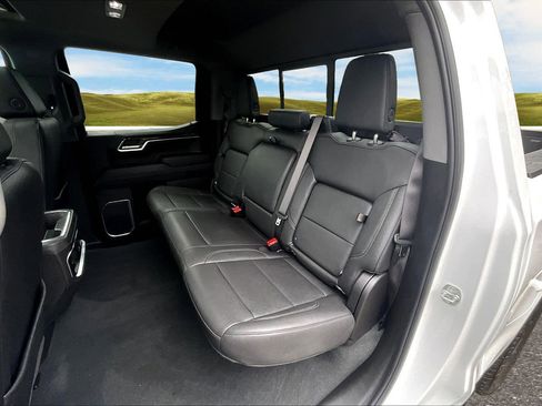 Used 2025 GMC Sierra 1500 Elevation w/ Elevation Premium Package image 15