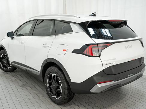 New 2026 Kia Sportage EX AWD/4WD image 4