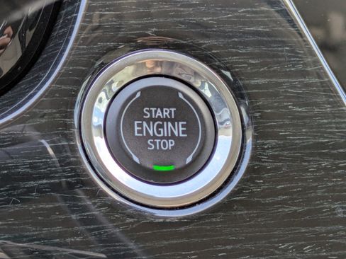Certified 2024 Cadillac XT6 Premium Luxury w/ Technology Package FWD image 31