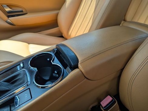 Used 2011 Maserati GranTurismo Convertible RWD image 25
