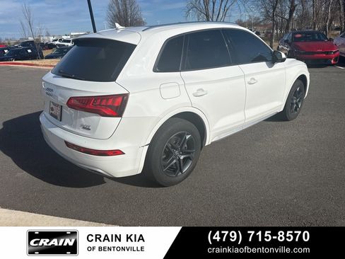 Used 2018 Audi Q5 2.0T Premium image 3