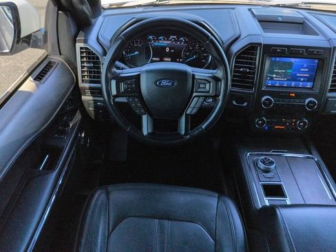 Used 2020 Ford Expedition Max Limited RWD image 16