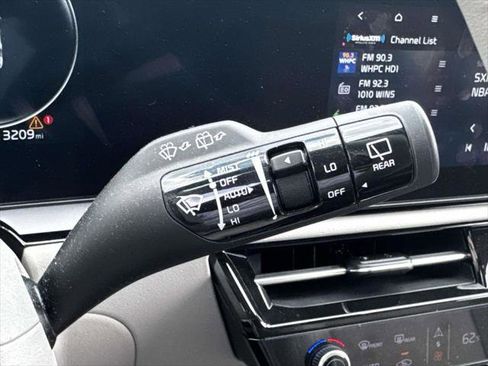 Used 2023 Kia Niro Wind w/ Wind Preserve Package FWD image 23