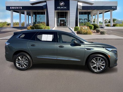 Used 2023 Buick Enclave Avenir w/ Avenir Technology Package image 2