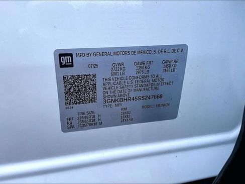 Used 2025 Chevrolet Blazer LT AWD/4WD image 19