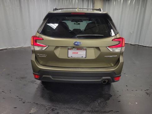 Used 2023 Subaru Forester Limited AWD/4WD image 7