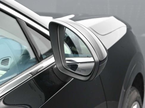 New 2025 Buick Envision Avenir image 13