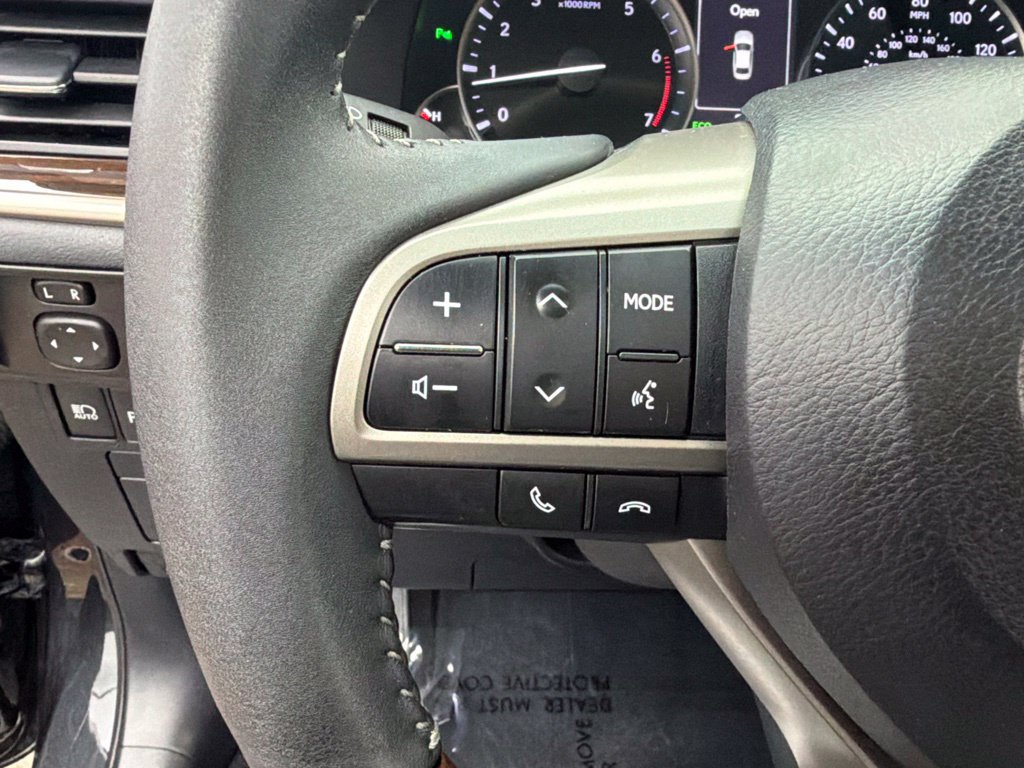 Used 2017 Lexus ES 350 w/ Premium Package FWD image 12