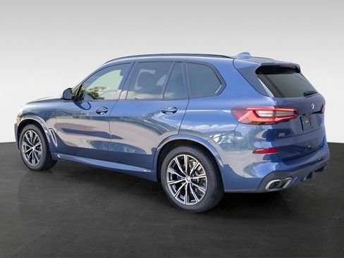 Used 2021 BMW X5 M50i w/ Executive Package image 7