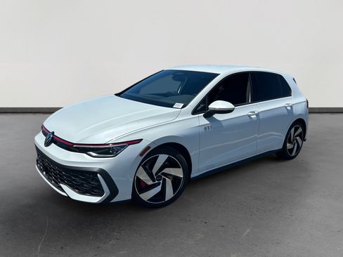 New 2026 Volkswagen Golf SE FWD image 1