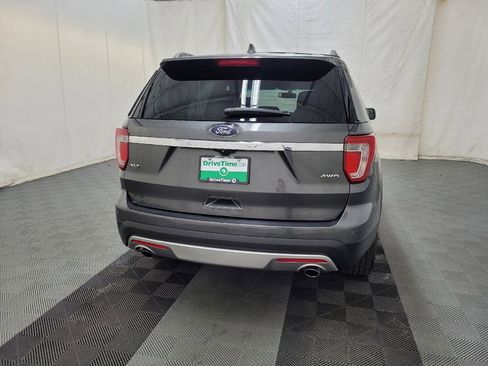 Used 2016 Ford Explorer XLT w/ Equipment Group 202A AWD/4WD image 7