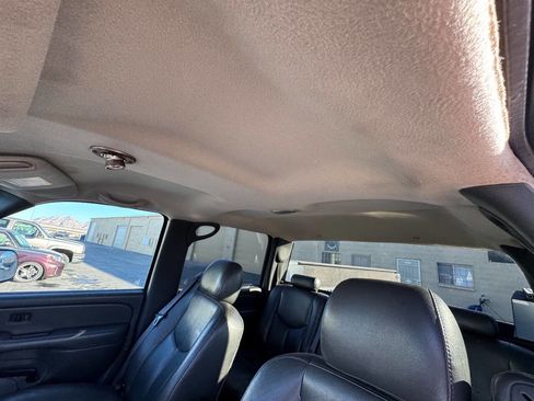 Used 2005 Chevrolet Silverado 2500 4x4 Crew Cab image 41