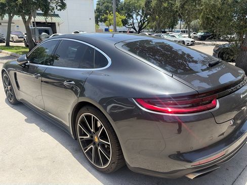 Used 2018 Porsche Panamera 4 AWD/4WD image 5
