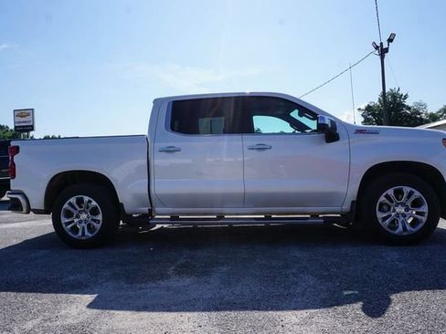 Used 2025 Chevrolet Silverado 1500 LTZ w/ LTZ Premium Package AWD/4WD image 3